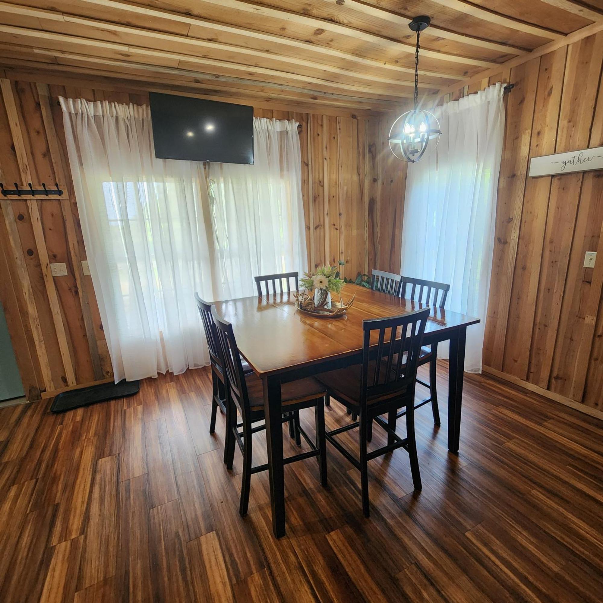 Unique Country Cabin Meets Farmhouse Modern!!! Mena Exterior foto