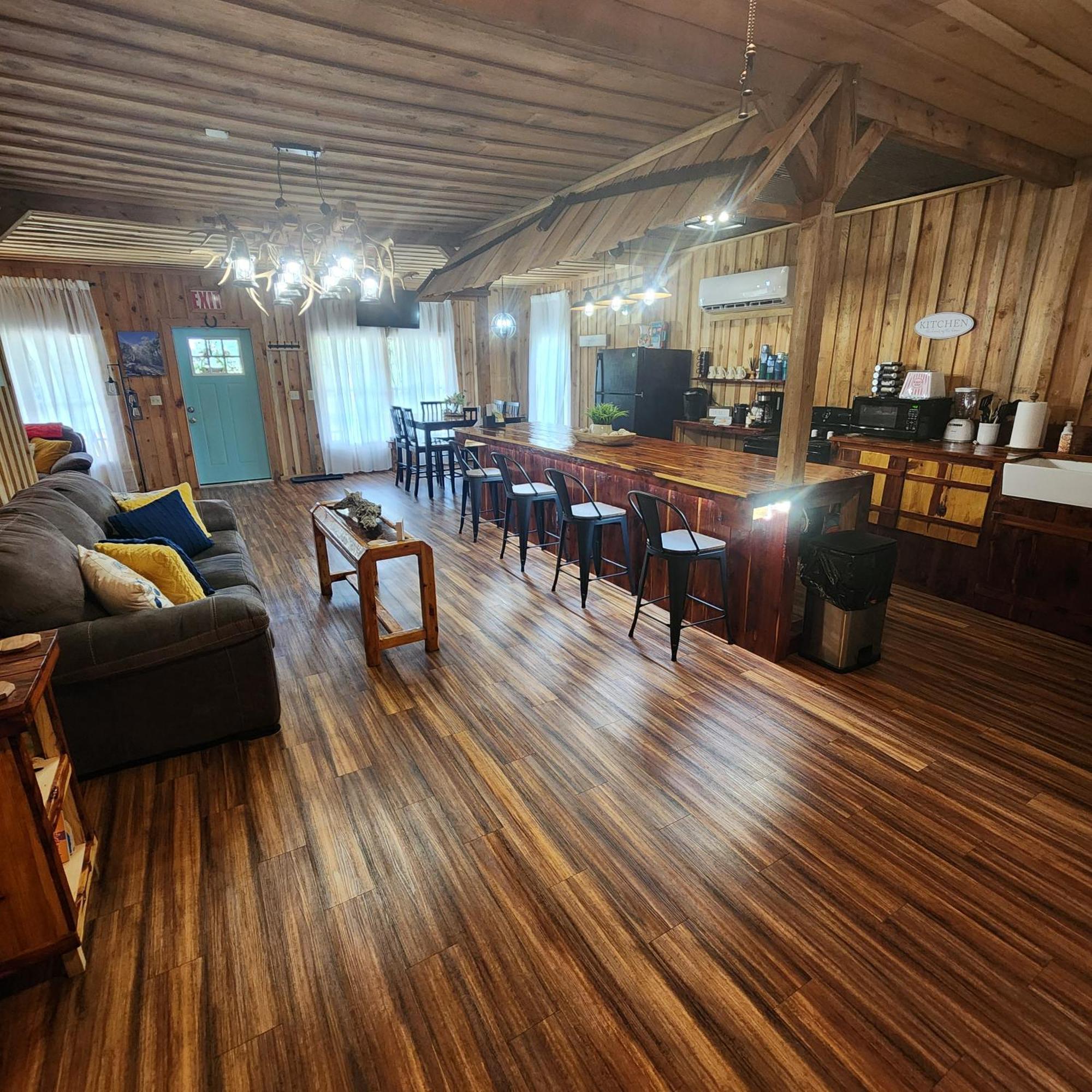 Unique Country Cabin Meets Farmhouse Modern!!! Mena Exterior foto